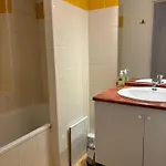 St Lary Village T2 4p Lumineux - Piscine - Balcon - Parking شقة سانت لاري سولون