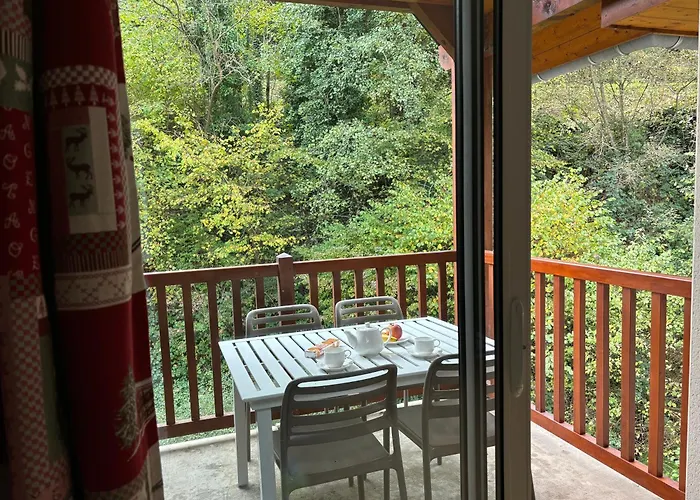 St Lary Village T2 4p Lumineux - Piscine - Balcon - Parking * 圣拉里苏朗