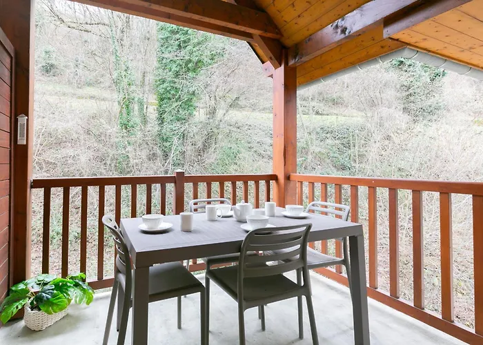 St Lary Village T2 4p Lumineux - Piscine - Balcon - Parking Appartement